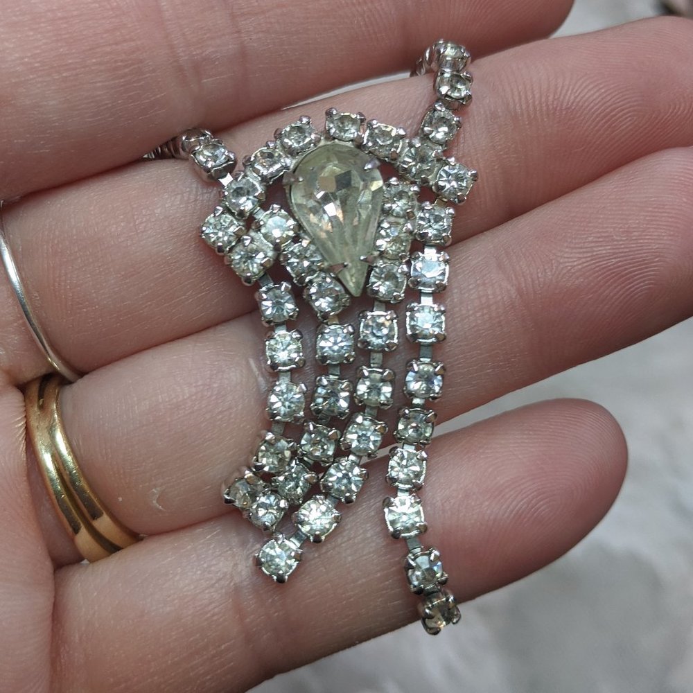 Vintage drippy rhinestone choker w/ safety chain